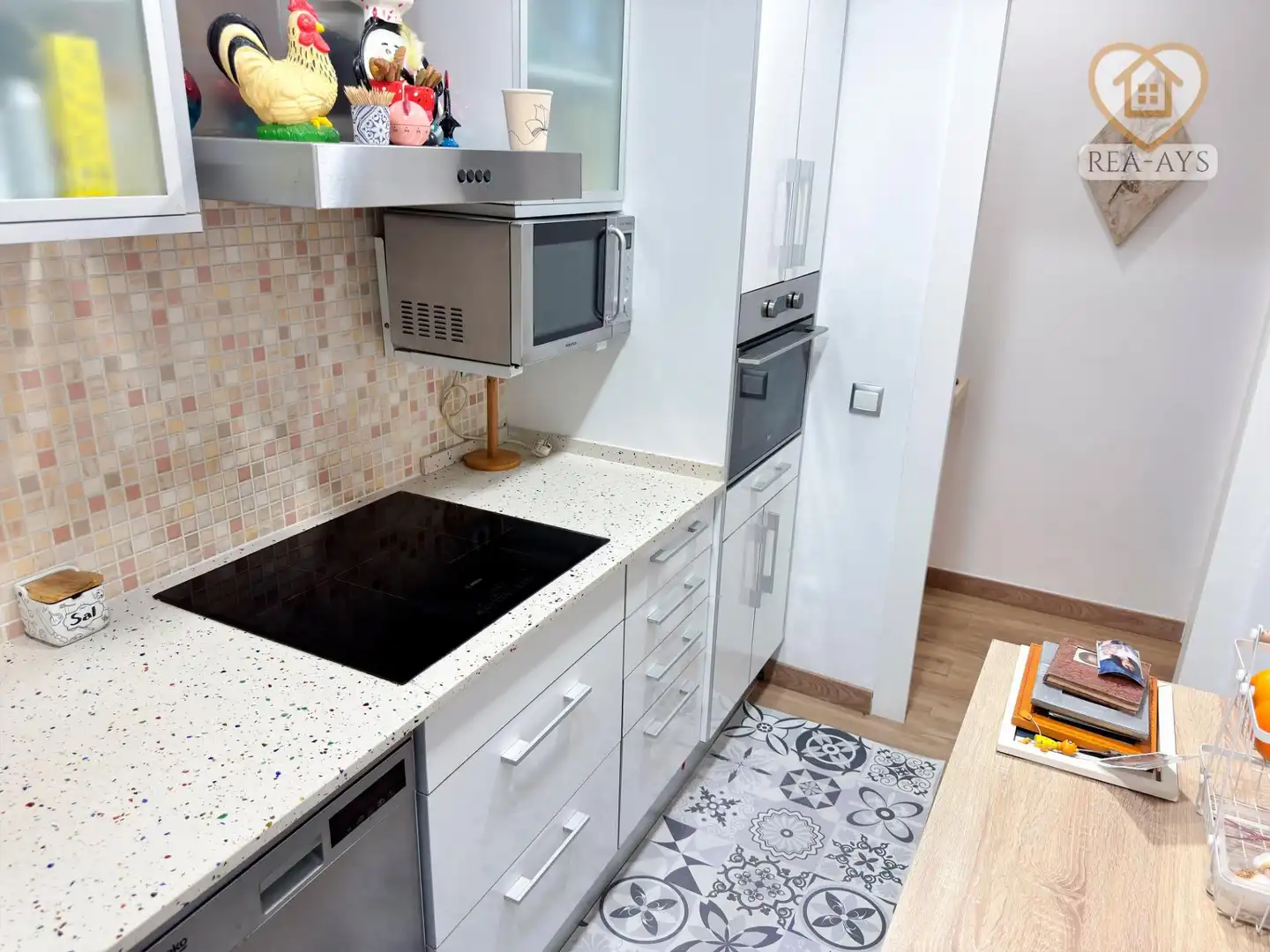 Cuina de Pis en venda en Montcada i Reixac amb Calefacció, Parquet i Terrassa