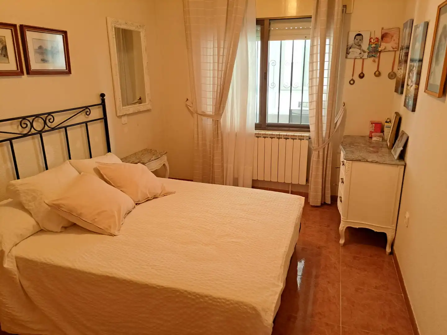 Dormitori de Casa o xalet en venda en Albalate de Zorita amb Calefacció, Jardí privat i Terrassa