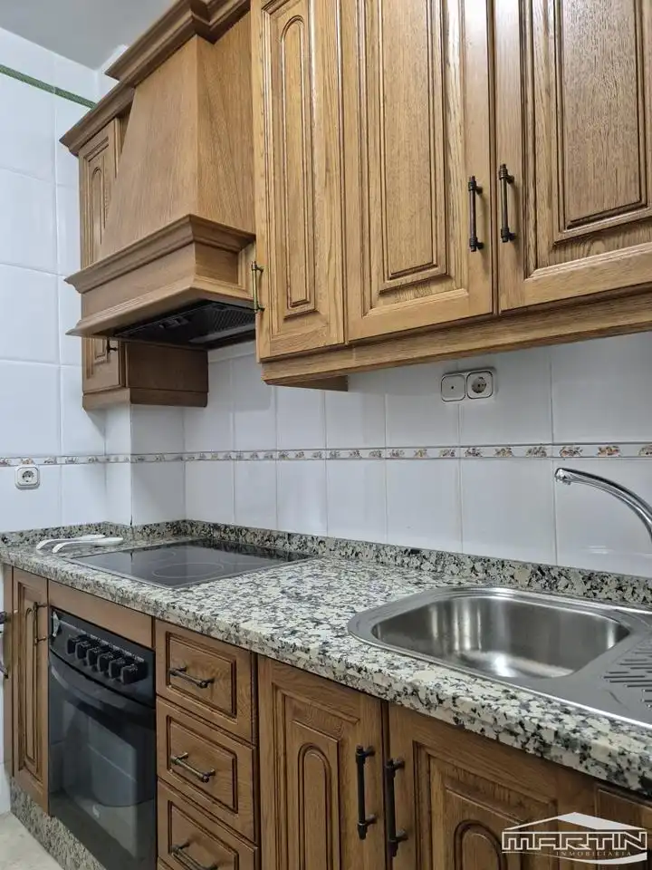 Cocina de Piso en venta en Lucena con Trastero y Amueblado