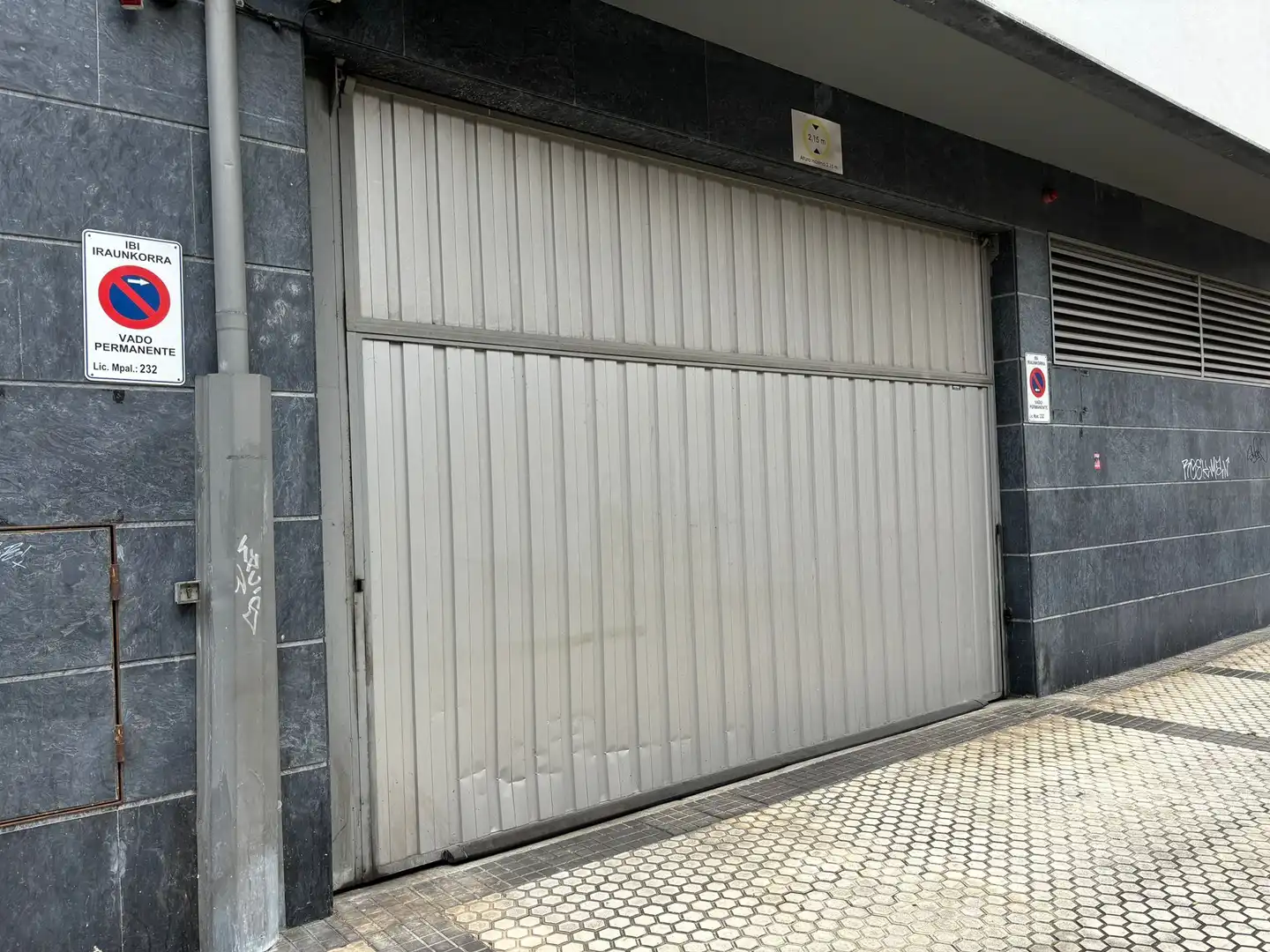 Vista exterior de Garaje en venta en Eibar