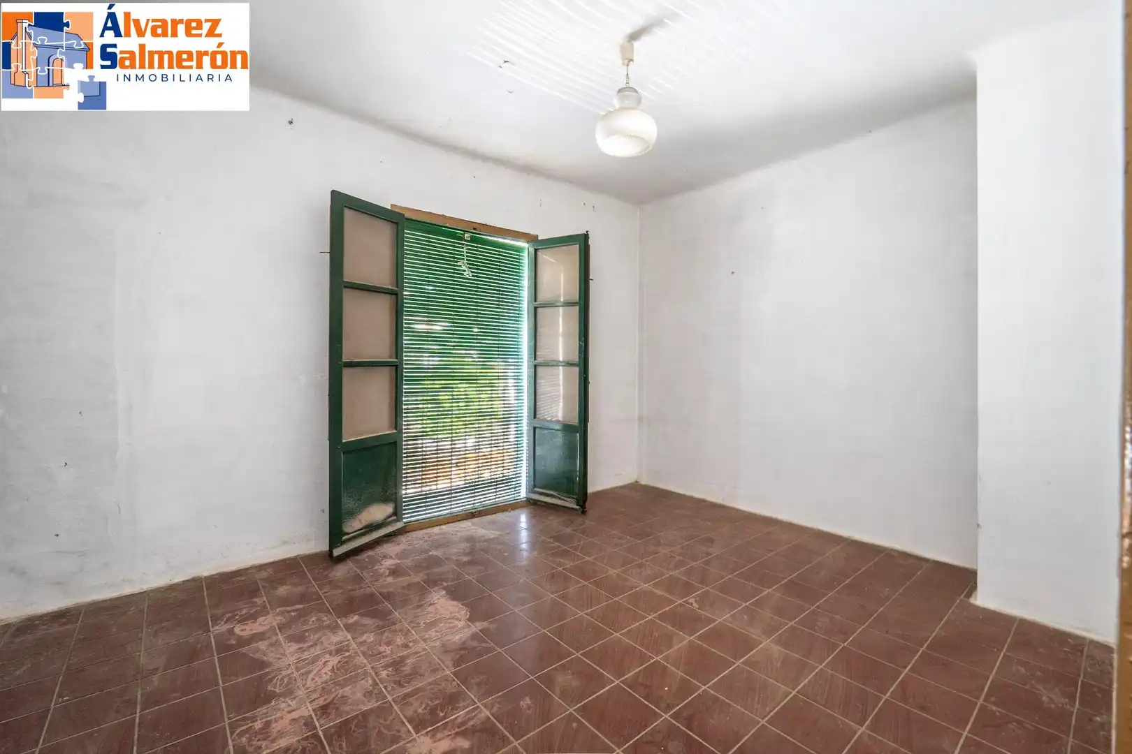 Vista exterior de Casa o xalet en venda en Albolote amb Terrassa i Balcó