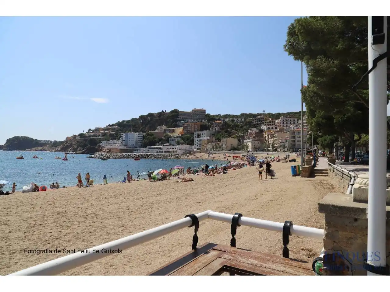Vista exterior de Oficina en venta en Sant Feliu de Guíxols con Alarma