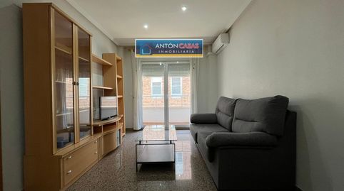 Foto 2 de Piso de alquiler en Fraternidad, Elda