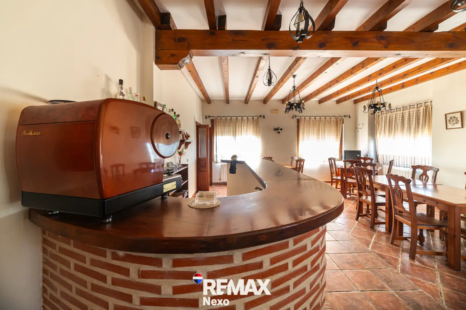 Buildings for sale in San Llorente
