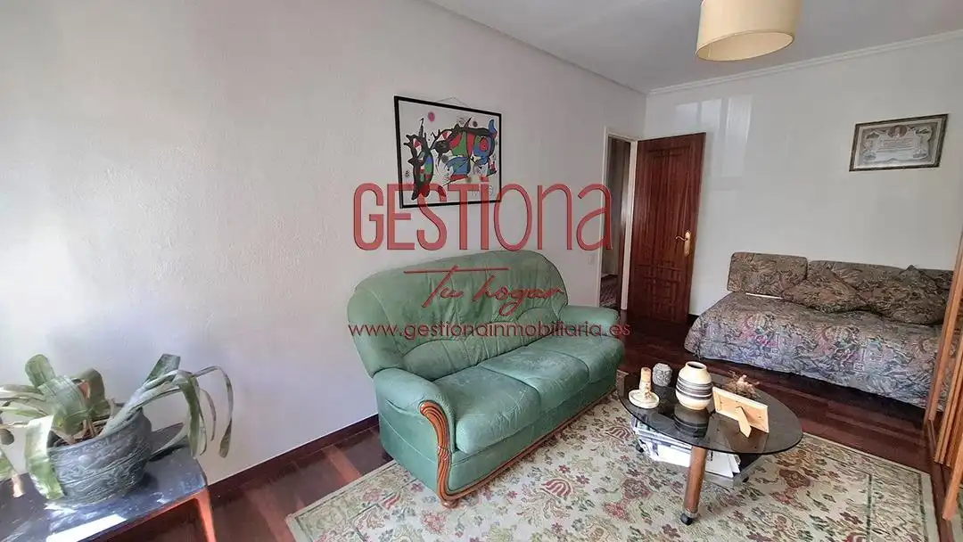 Habitación de Casa o chalet en venta en Medio Cudeyo con Jardín privado