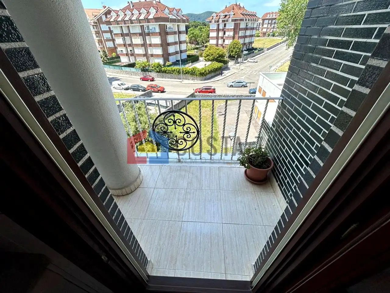 Vista exterior de Pis en venda en Noja amb Terrassa i Piscina comunitària