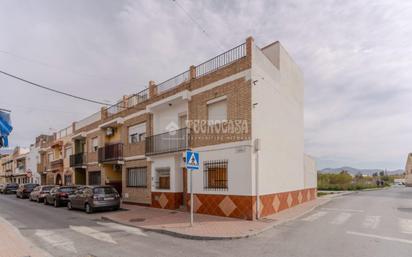 Vista exterior de Casa adosada en venda en Motril amb Terrassa i Balcó