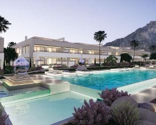 Vista exterior de Dúplex en venda en Marbella amb Jardí privat, Terrassa i Traster