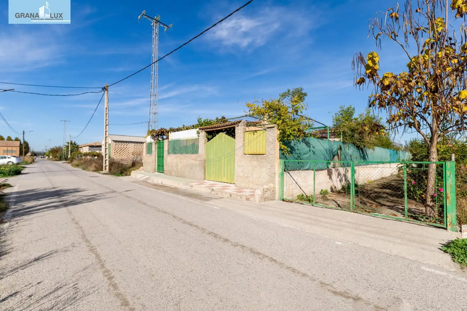 Casa rústica amb jardí en venda a Fuente Vaqueros