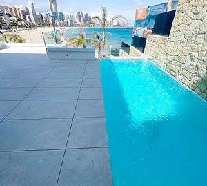 Photo 4 of Single-family semi-detached for sale in Calle la Cala , Playa Poniente, Alicante