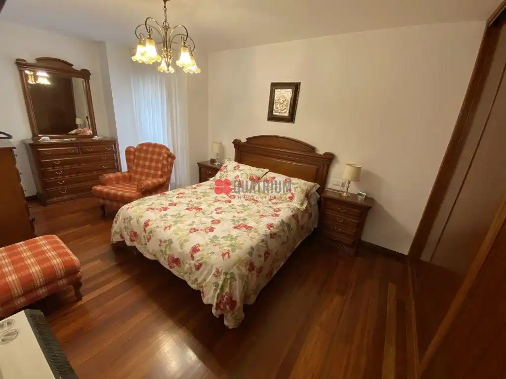 Habitación de Dúplex en venta en Ames con Calefacción, Trastero y Piscina