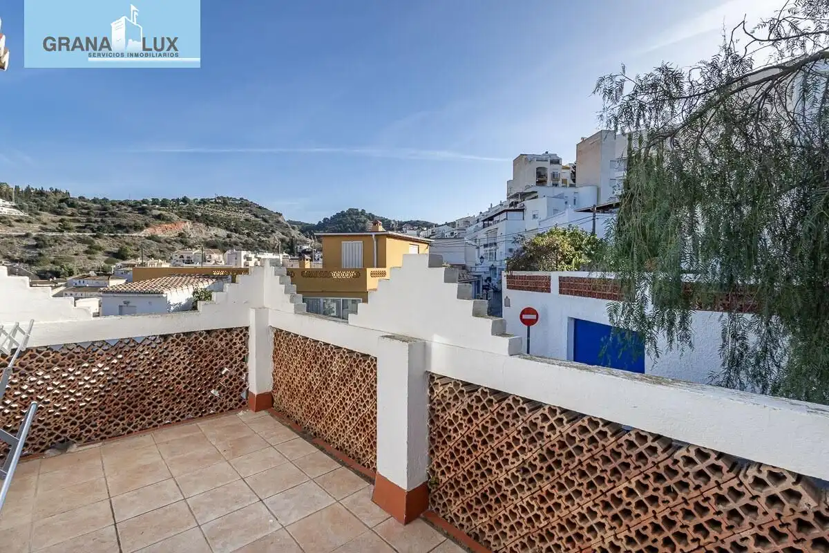 Exterior view of Houses for sale in Almuñécar  with Air Conditioner, Heating and Private garden