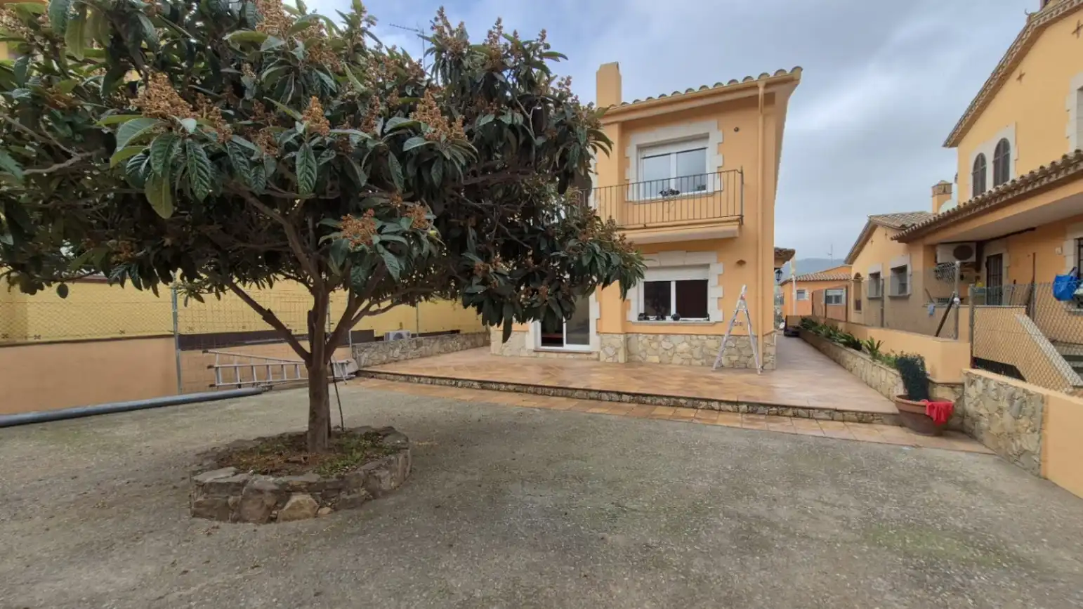 Villa con giardino in vendita a Mont-ras, imagen 3