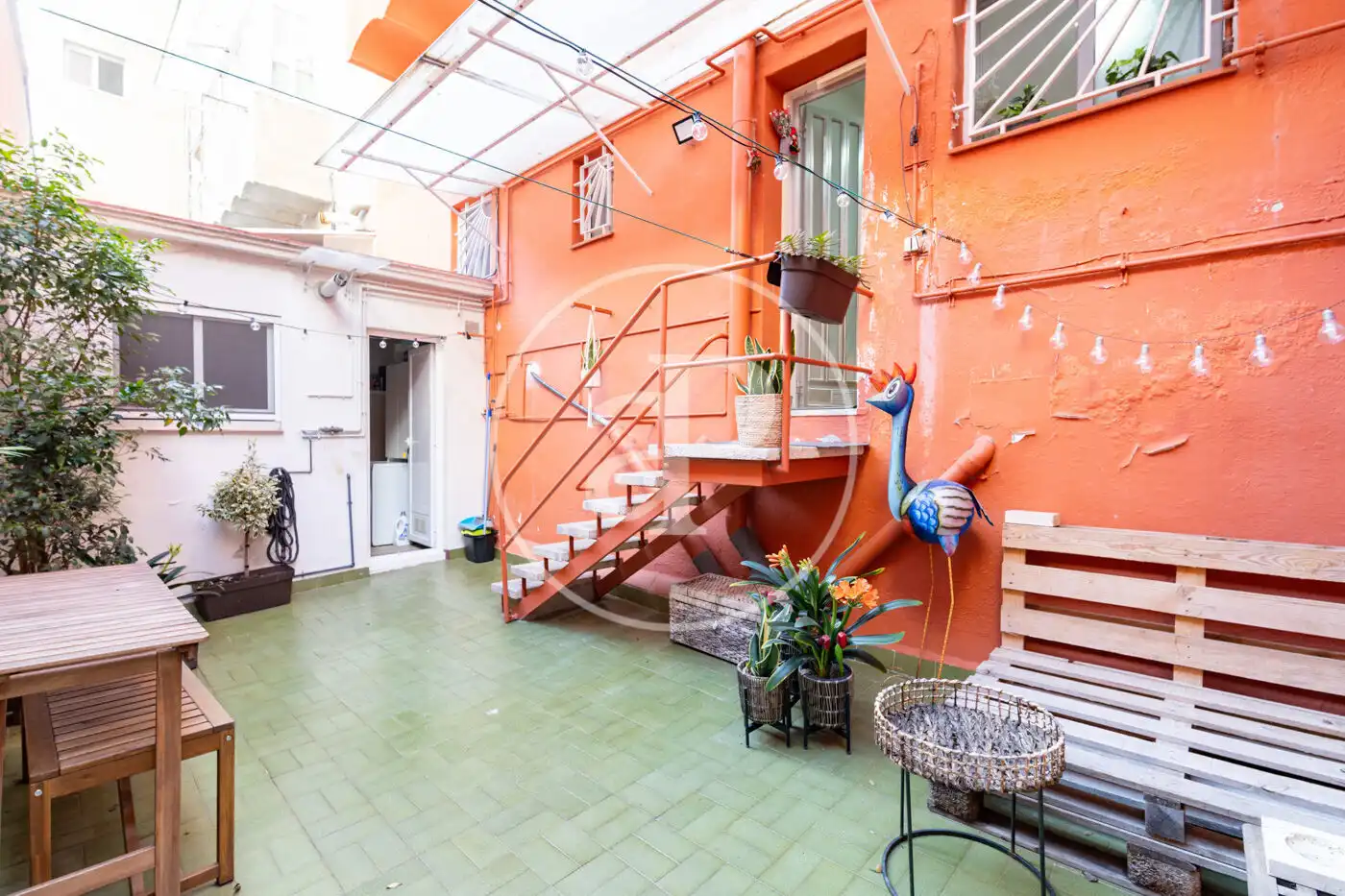 Außenansicht von Wohnung zum Verkauf in Barcelona mit Klimaanlage, Heizung und Terrasse