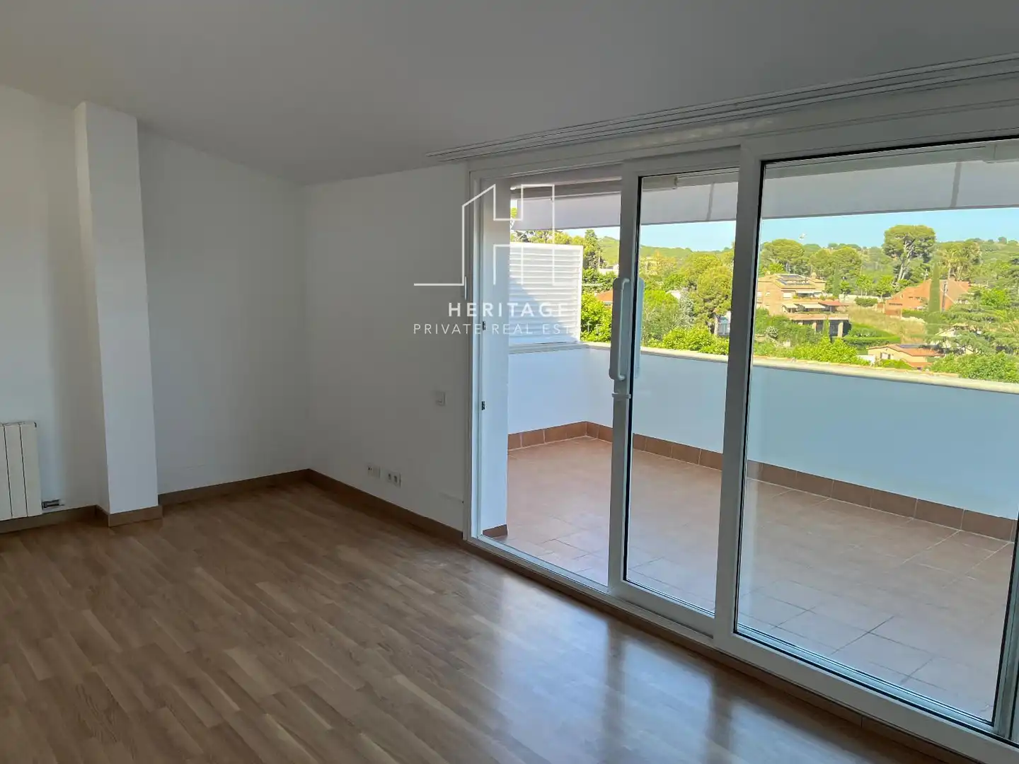 Terraza de Casa adosada de alquiler en Tiana con Aire acondicionado, Calefacción y Jardín privado