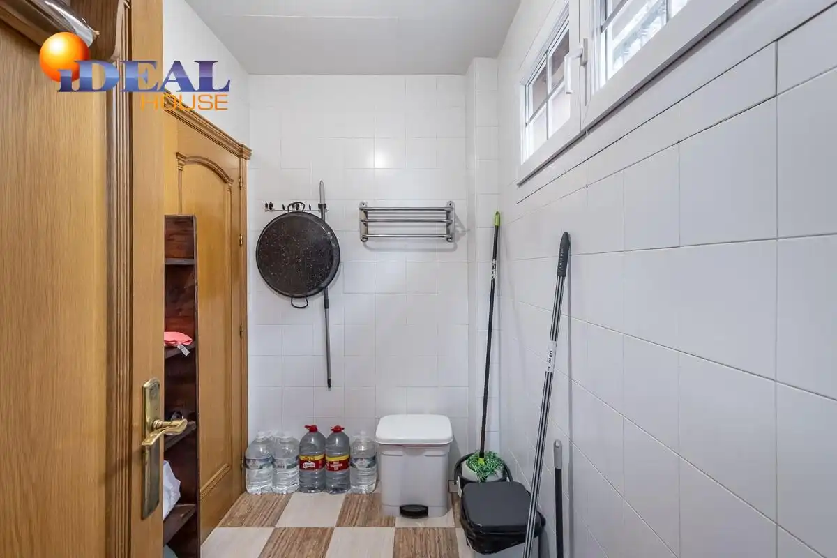 Detached house with terrace for sale in Calle Calle Sauce, imagen 8