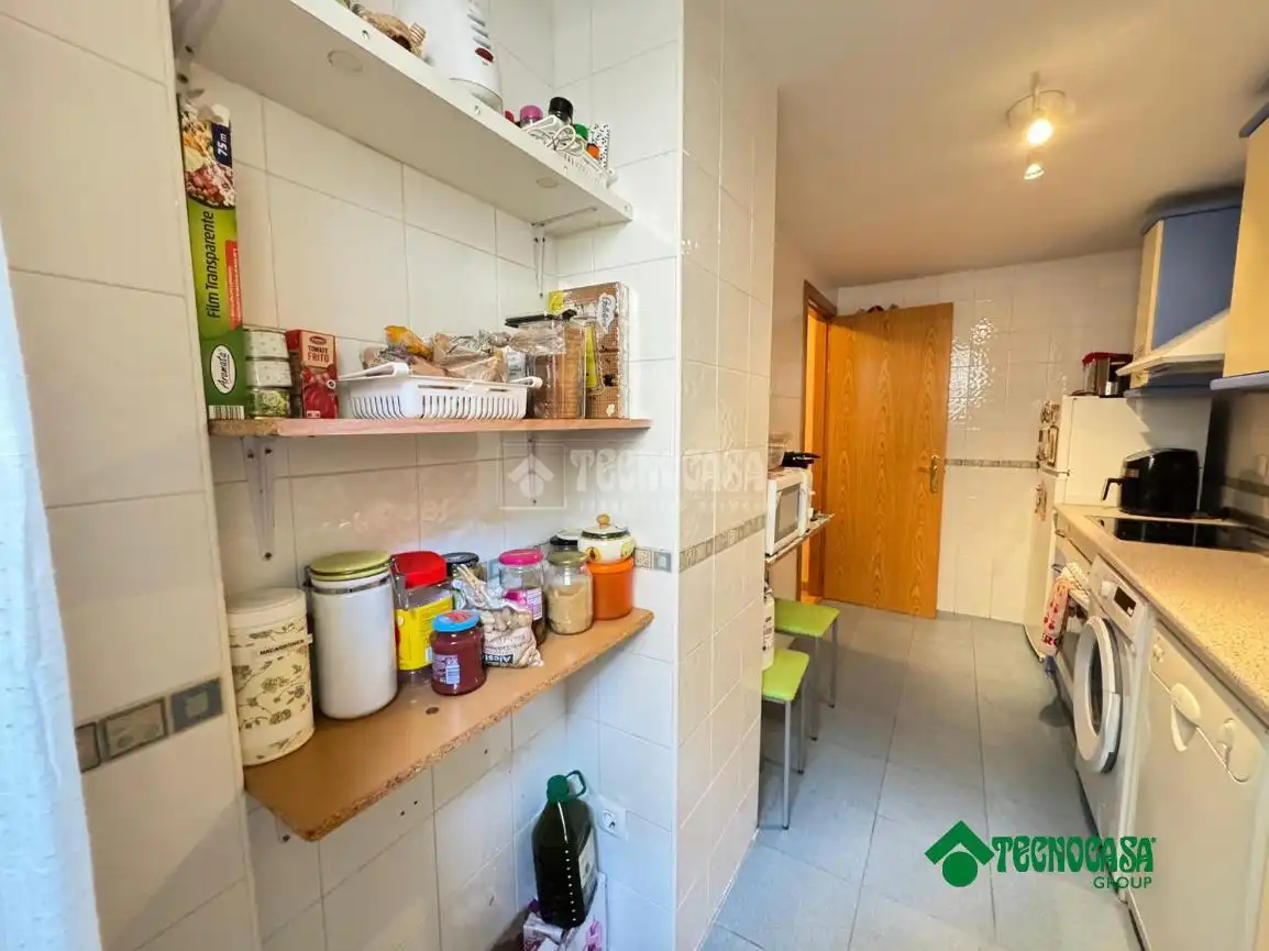 Cuina de Pis en venda en Gerindote amb Aire condicionat, Terrassa i Balcó