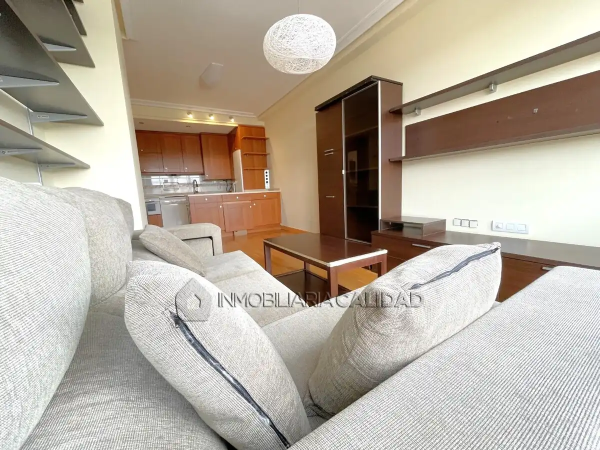 Wohnzimmer von Wohnung zur Miete in Burgos mit Heizung, Terrasse und Abstellraum