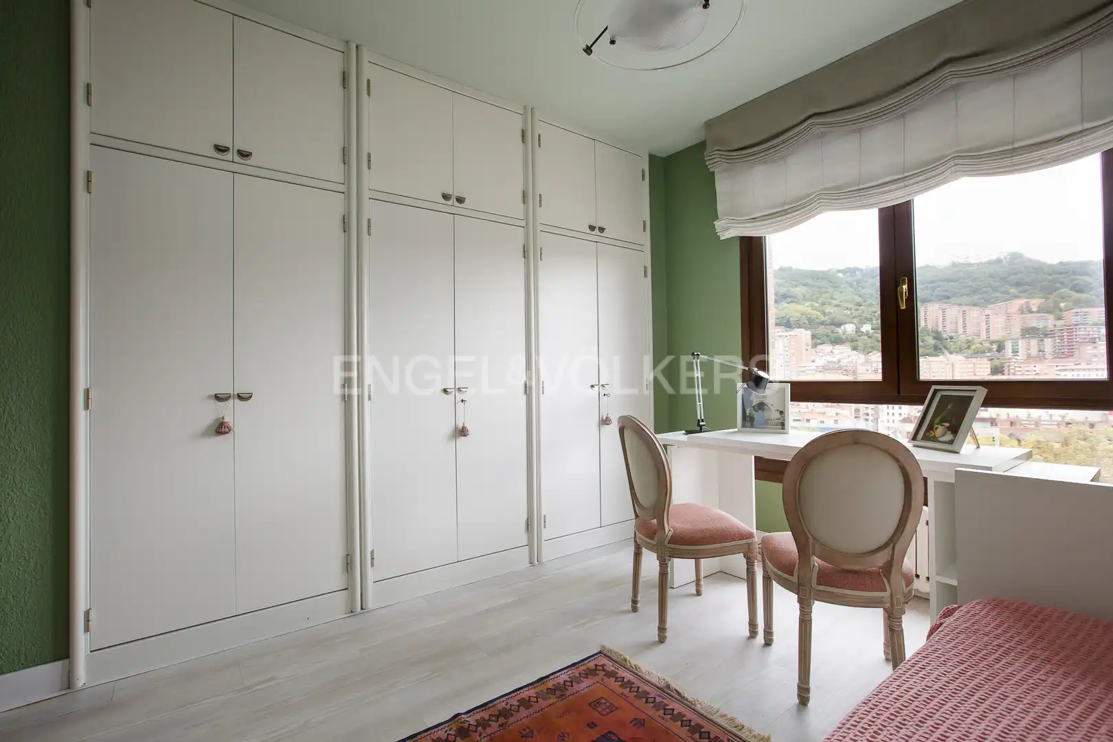 Habitación de Ático en venta en Bilbao  con Calefacción, Parquet y Terraza
