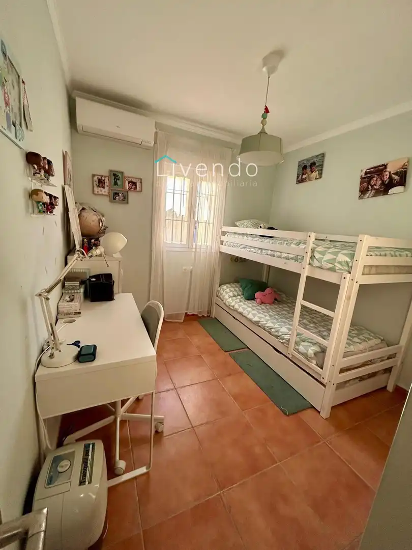 Dormitori de Casa o xalet en venda en Chiclana de la Frontera amb Piscina