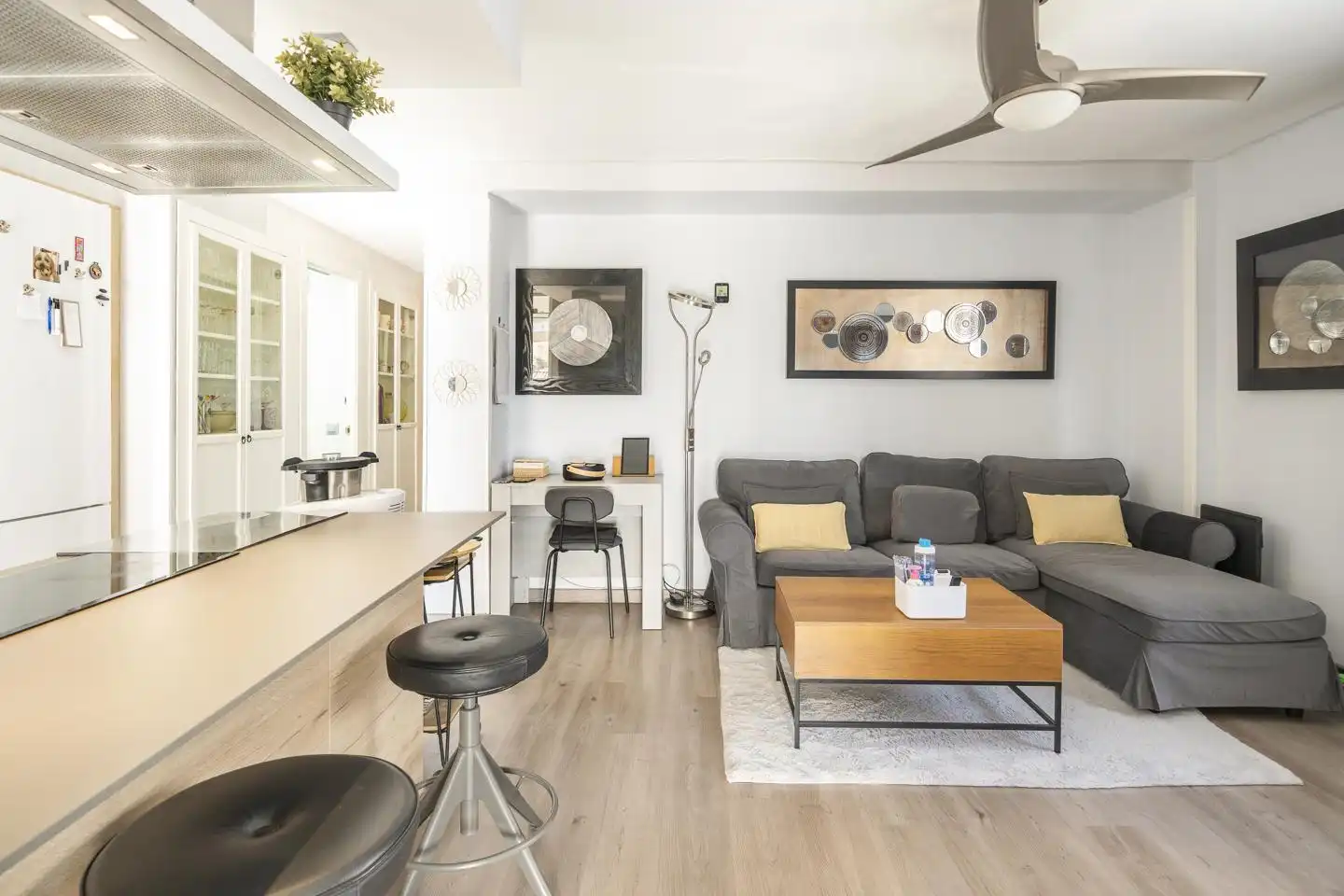 Sala de estar de Piso en venta en Benicasim / Benicàssim con Aire acondicionado, Calefacción y Terraza