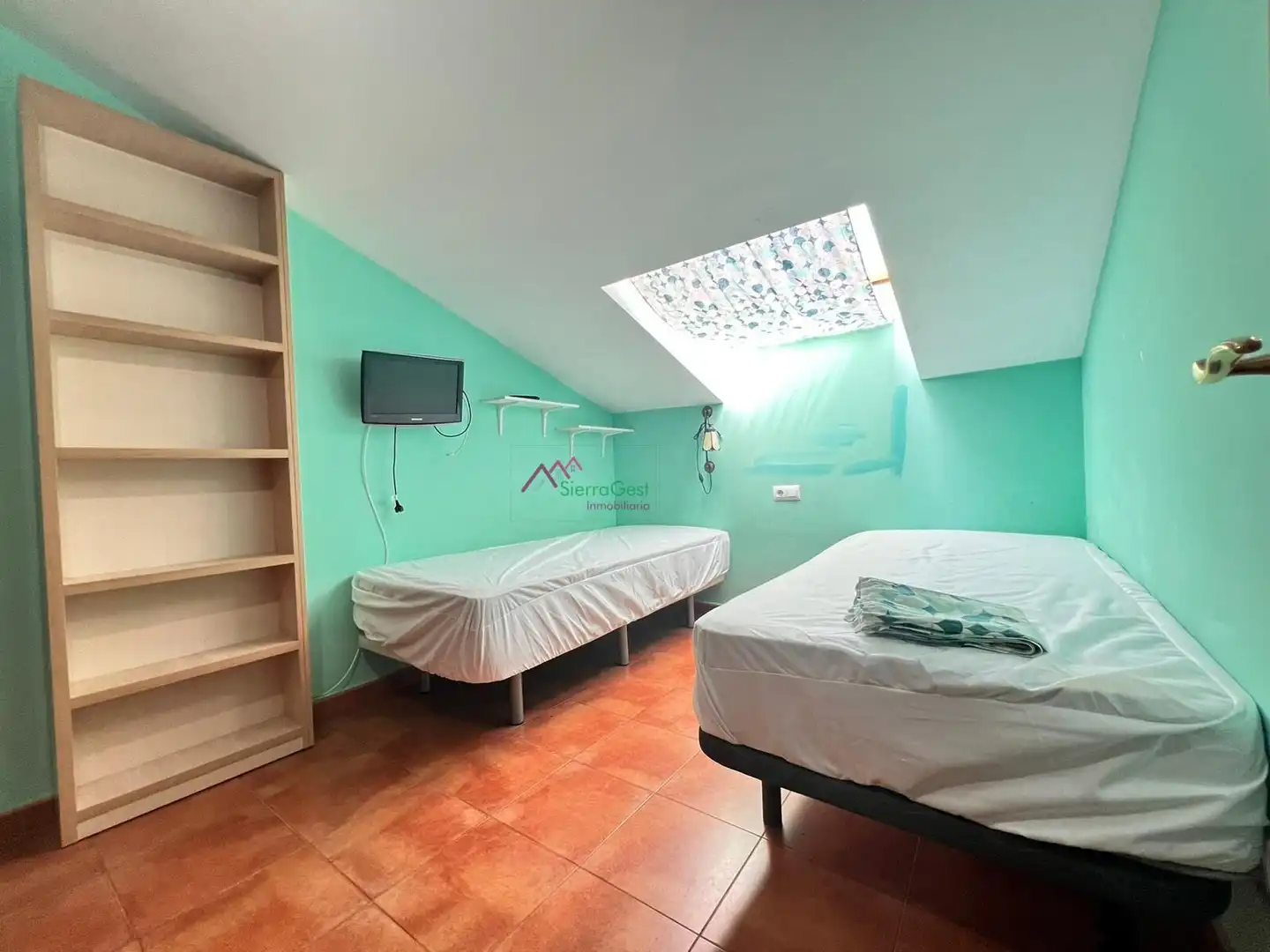 Schlafzimmer von Maisonette zum Verkauf in Ubrique mit Klimaanlage