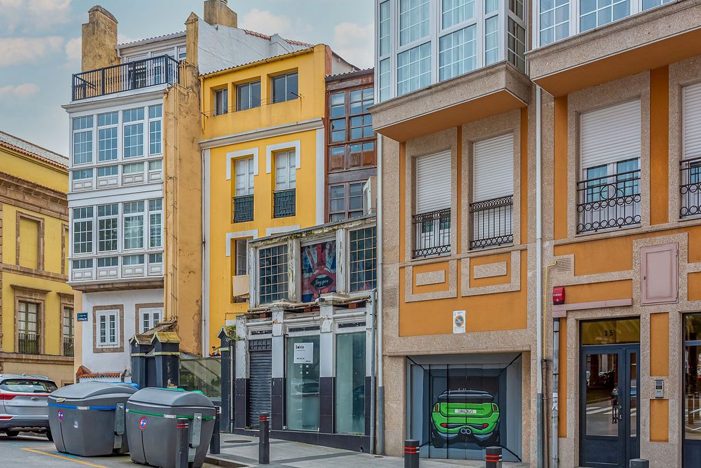 Vista exterior de Local en venta en A Coruña Capital 