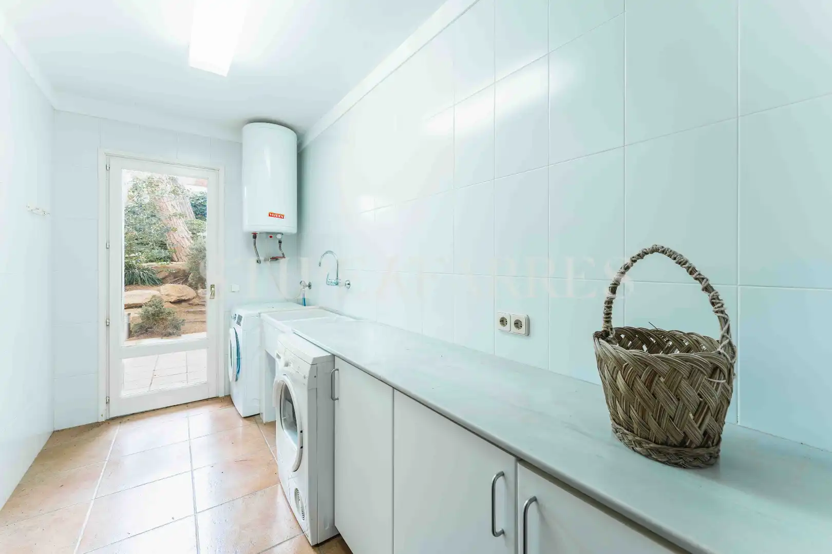 Cocina de Casa o chalet en venta en Canet de Mar con Aire acondicionado, Calefacción y Jardín privado