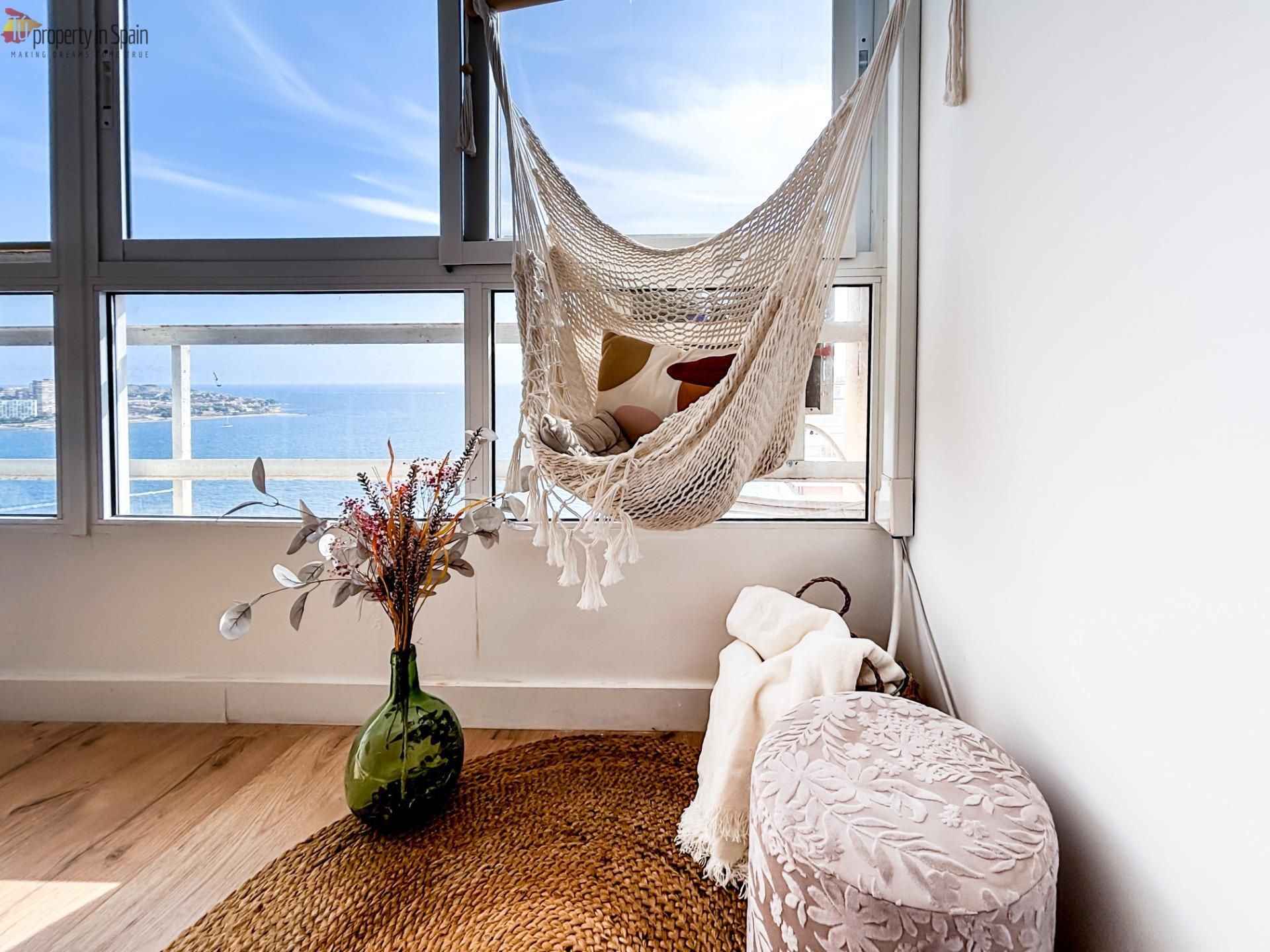 Habitación de Apartamento en venta en Alicante / Alacant con Aire acondicionado, Terraza y Amueblado