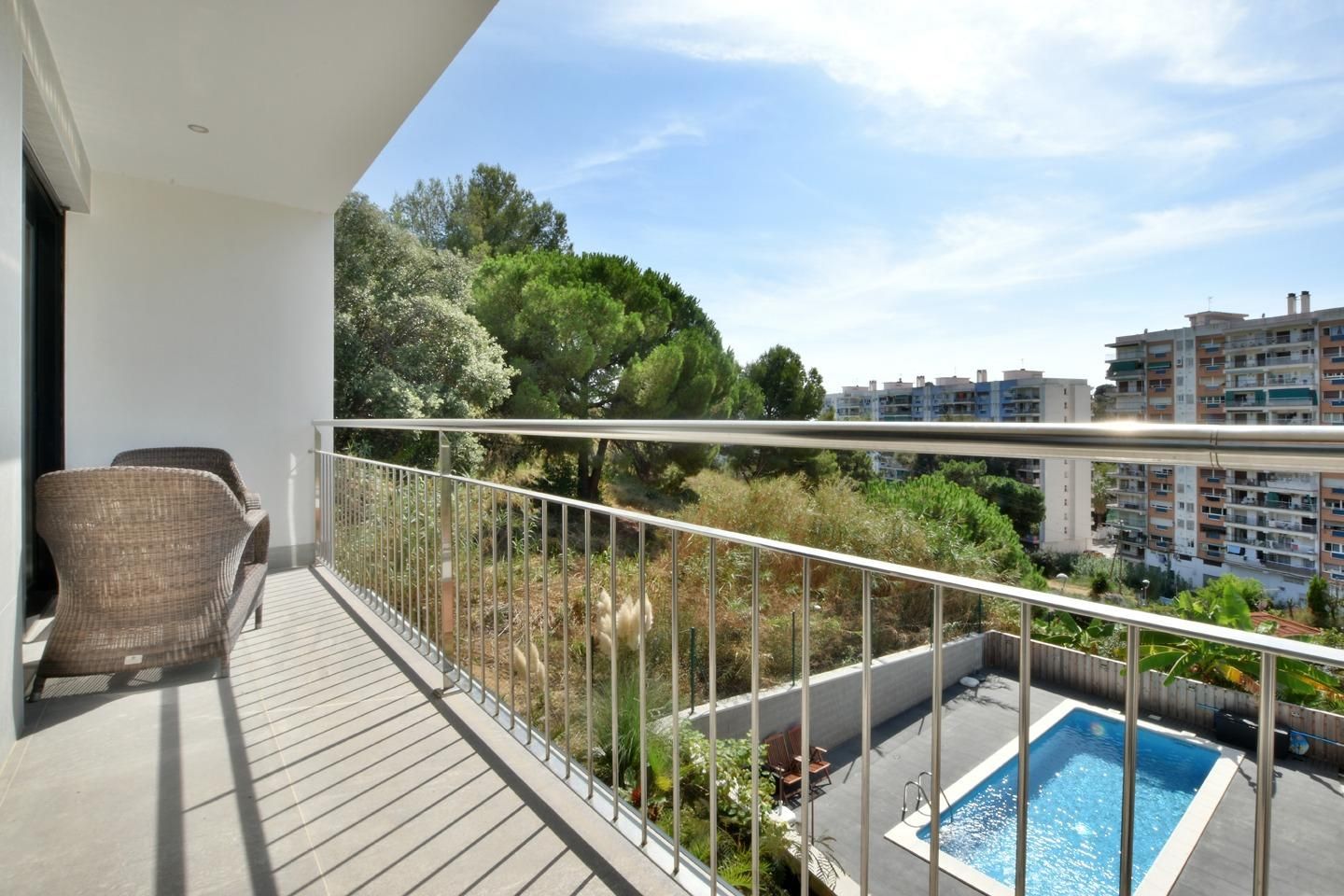 Piscina de Casa o chalet en venta en Calella con Aire acondicionado, Jardín privado y Terraza