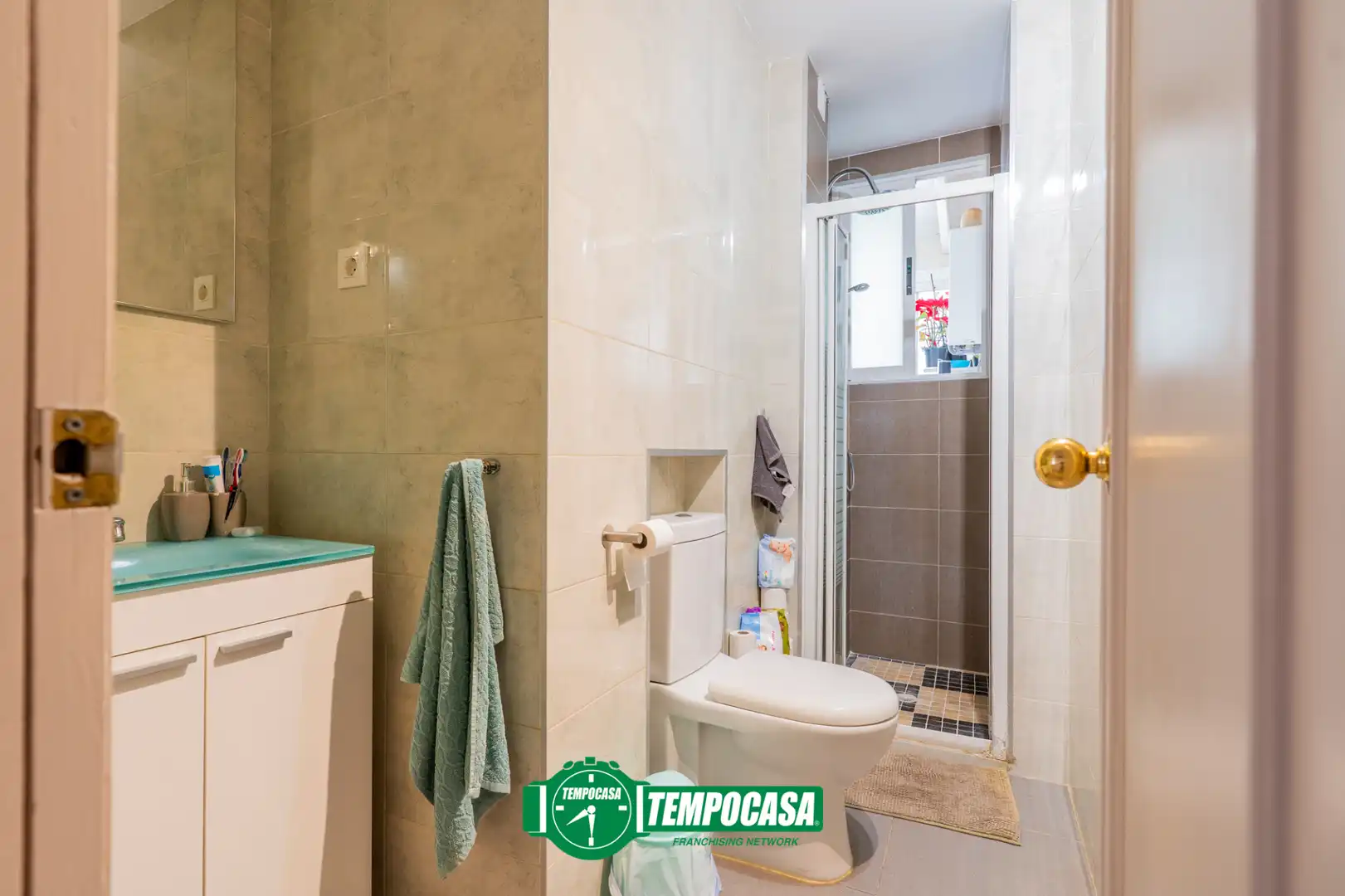 Bathroom of Flat for sale in Valencia  with Air Conditioner