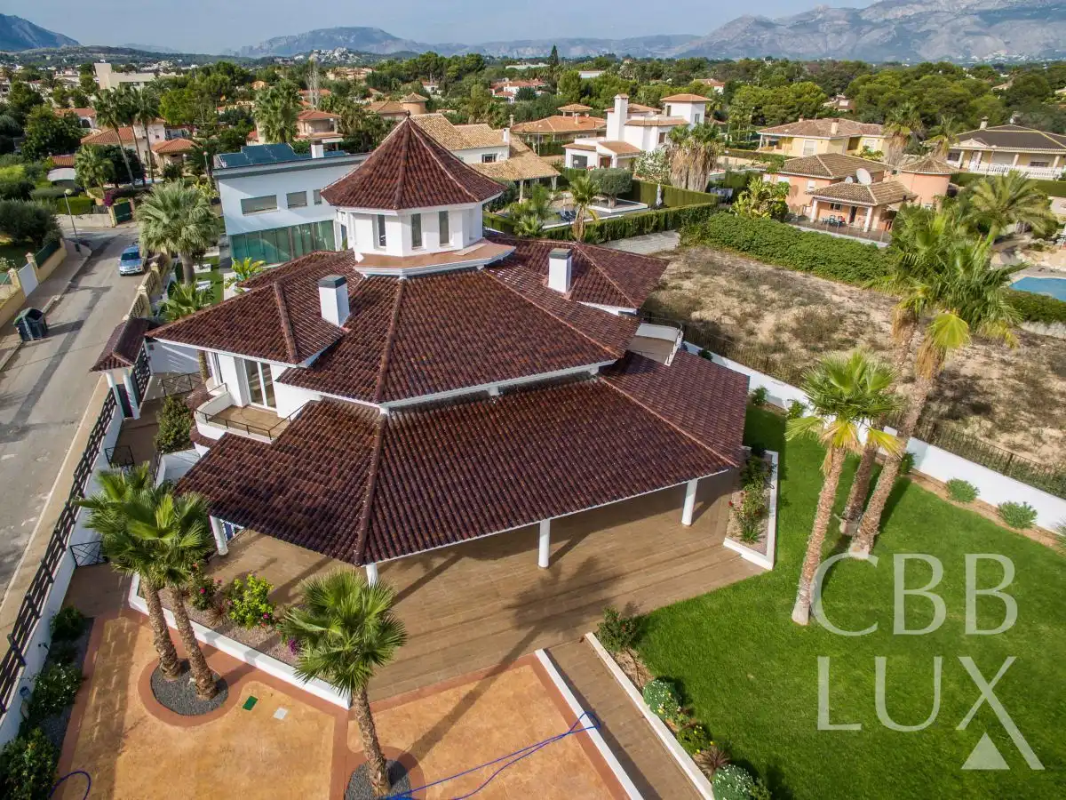 Chalet con terraza en venta en Pueblo - Urbanizaciones, imagen 41