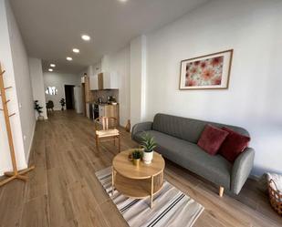 Sala d'estar de Pis de lloguer en  Valencia Capital amb Moblat, Rentadora i TV