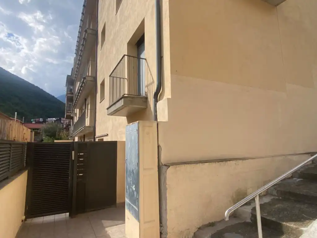 Exterior view of Flat for sale in Cercs