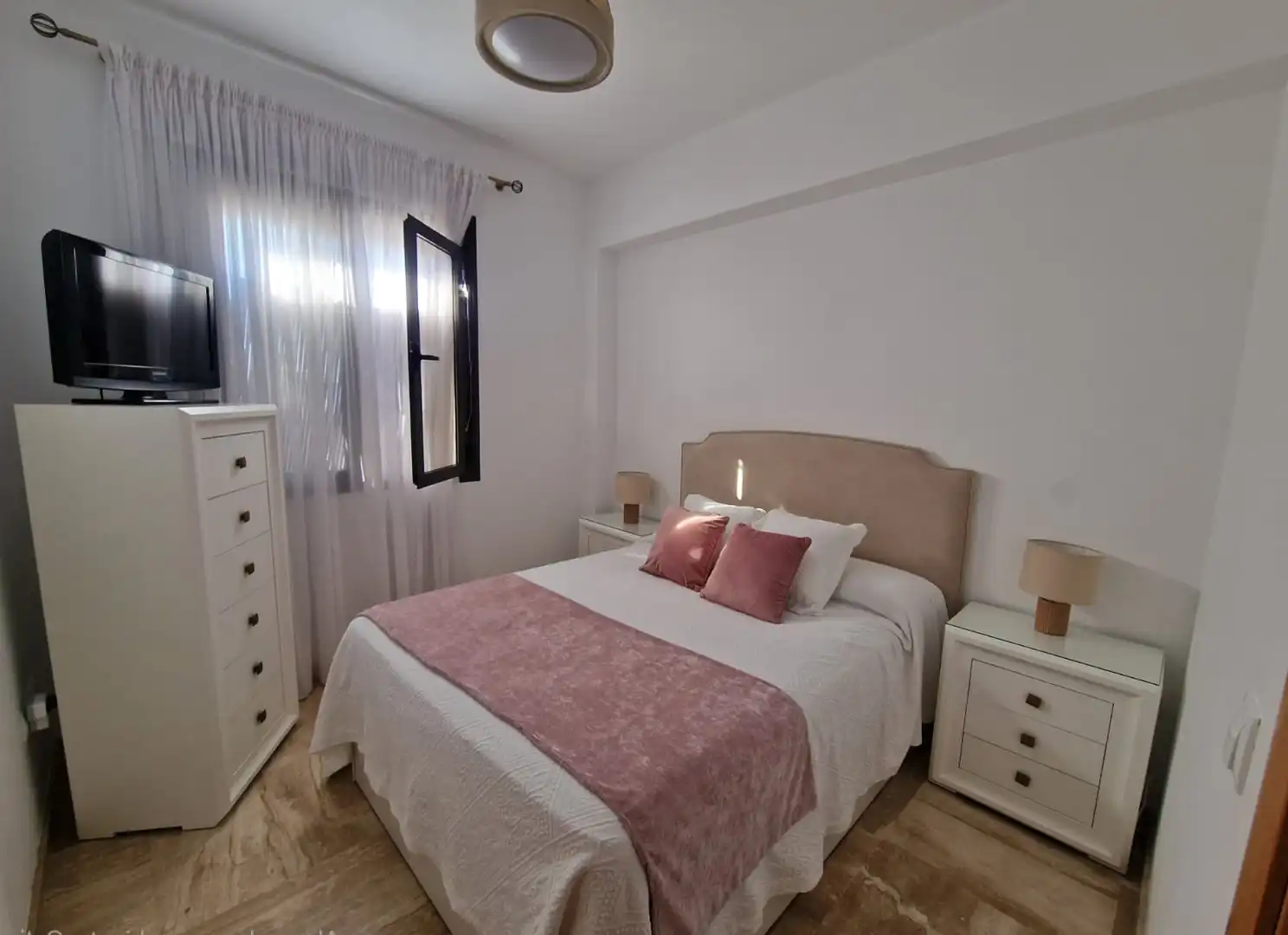 Bedroom of Flat for sale in Fernán-Núñez  with Air Conditioner, Storage room and Furnished