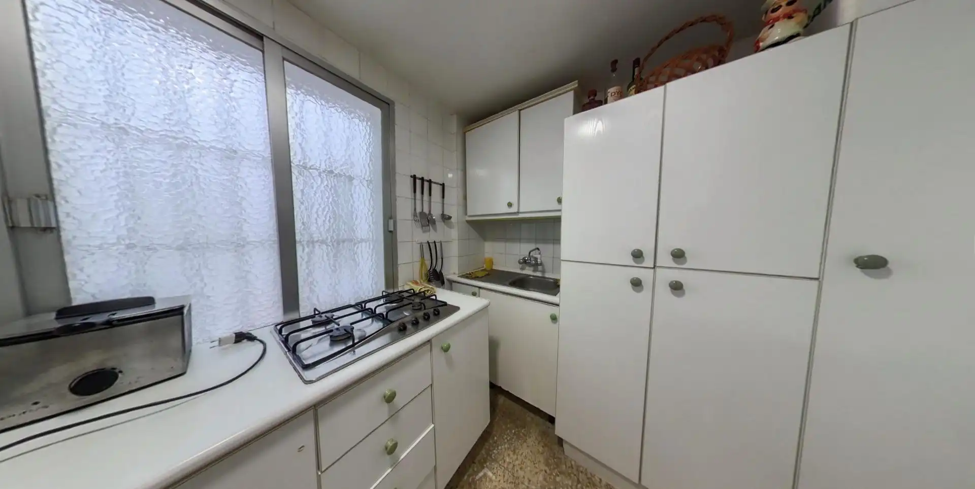 Cuina de Pis en venda en Motril amb Calefacció, Moblat i Balcó