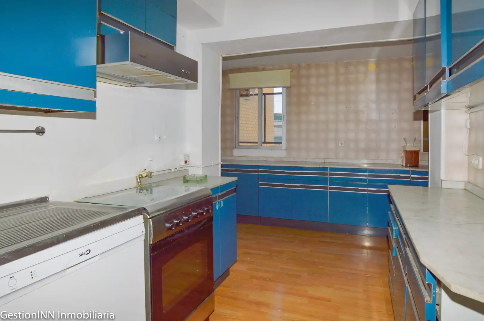 Cocina de Piso en venta en Madrid con Calefacción, Parquet y Terraza