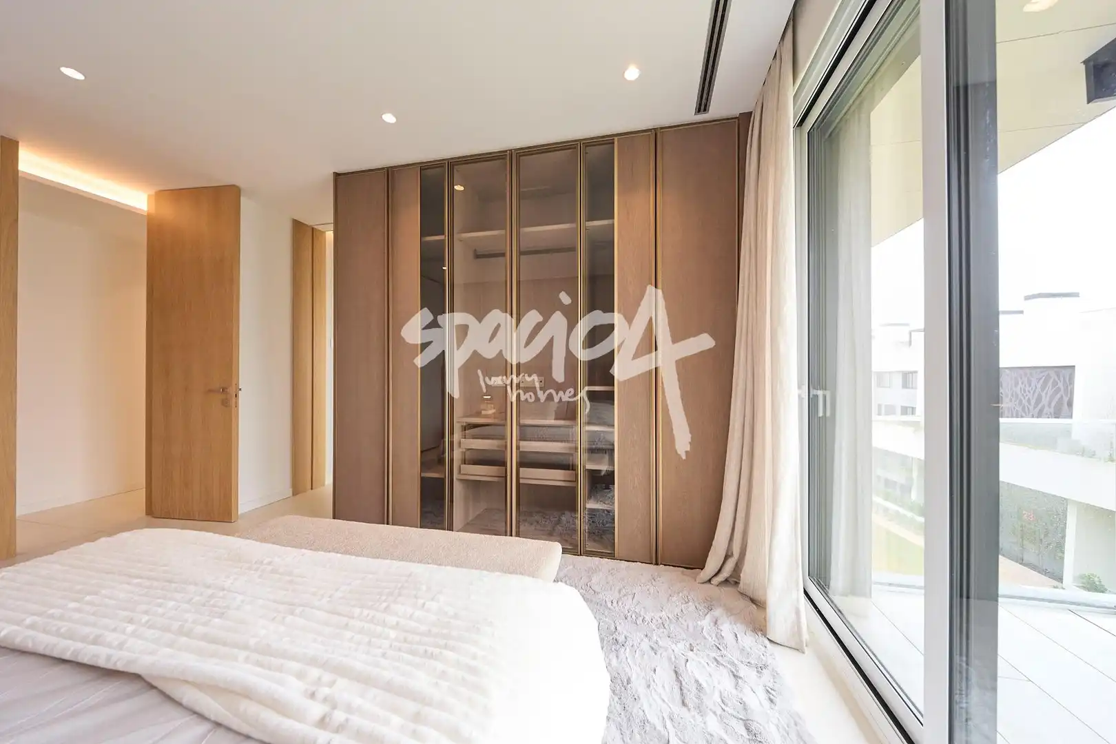 Habitación de Ático de alquiler en Pozuelo de Alarcón con Aire acondicionado, Calefacción y Jardín privado