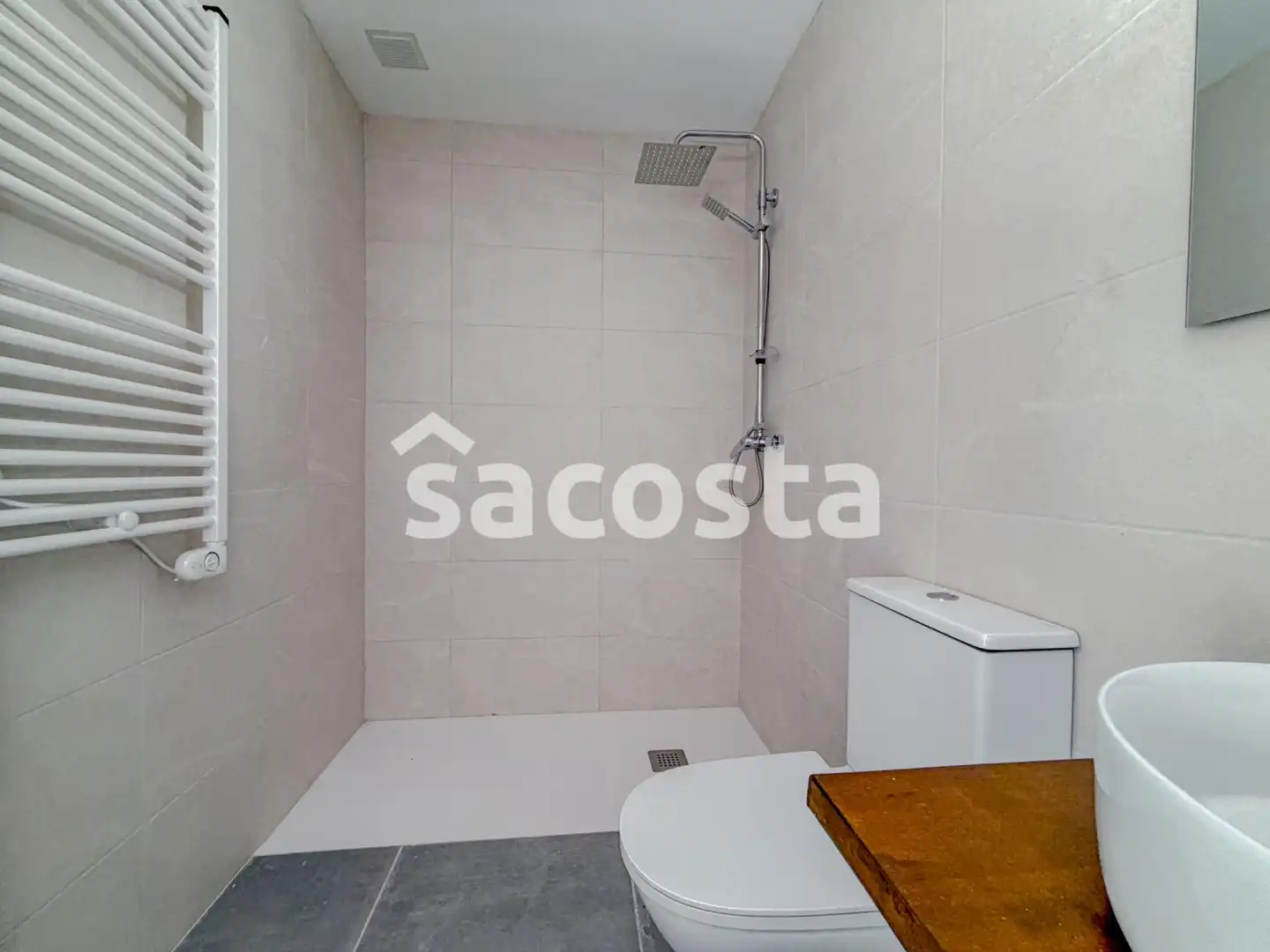 Badezimmer von Wohnungen zum Verkauf in Blanes mit Heizung, Terrasse und Balkon