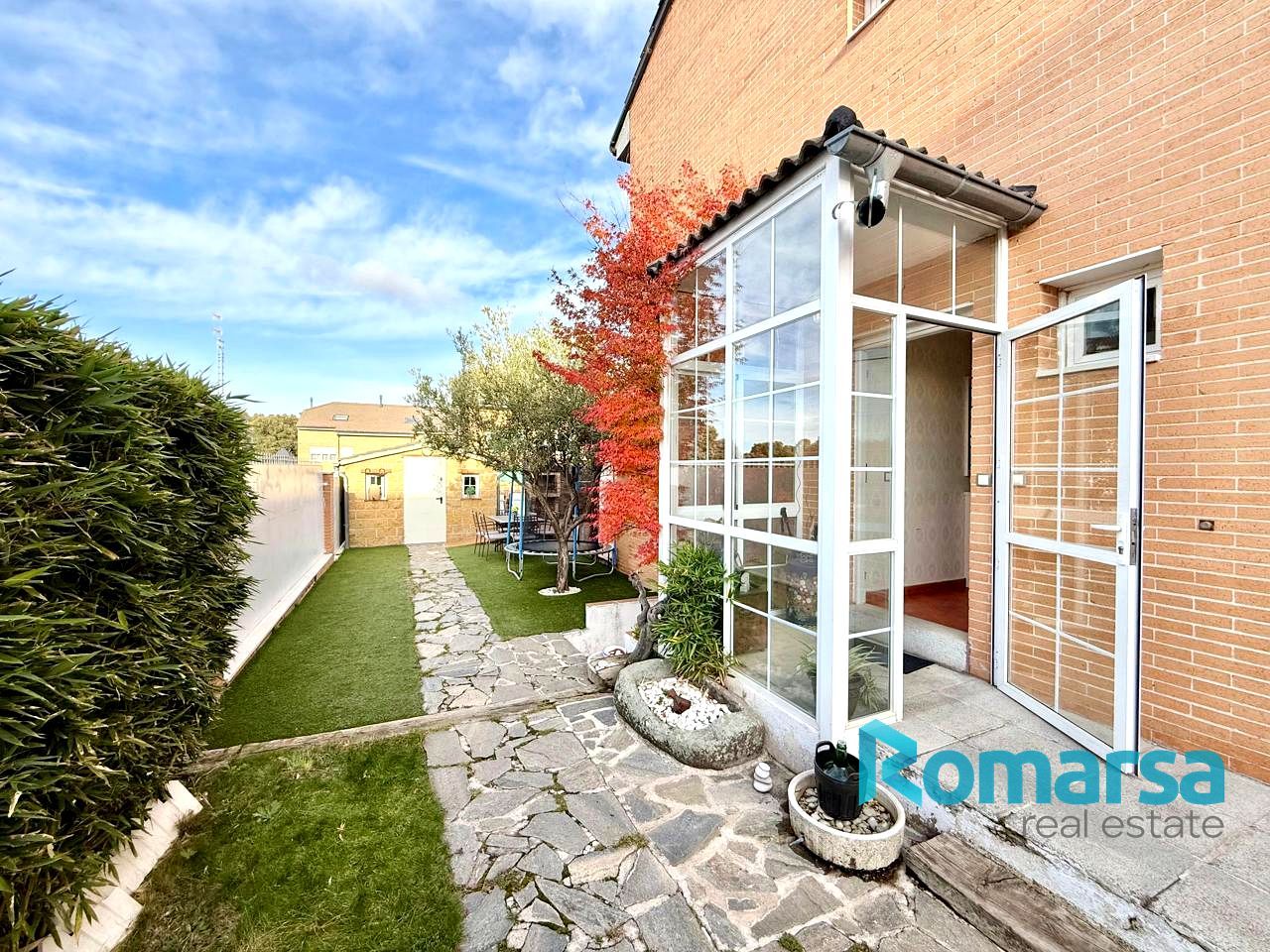 Jardí de Casa adosada en venda en Ávila Capital amb Calefacció, Jardí privat i Terrassa