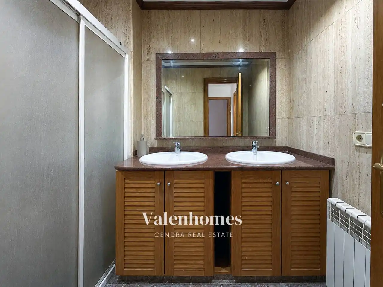 Baño de Piso en venta en Palafolls con Aire acondicionado, Calefacción y Terraza