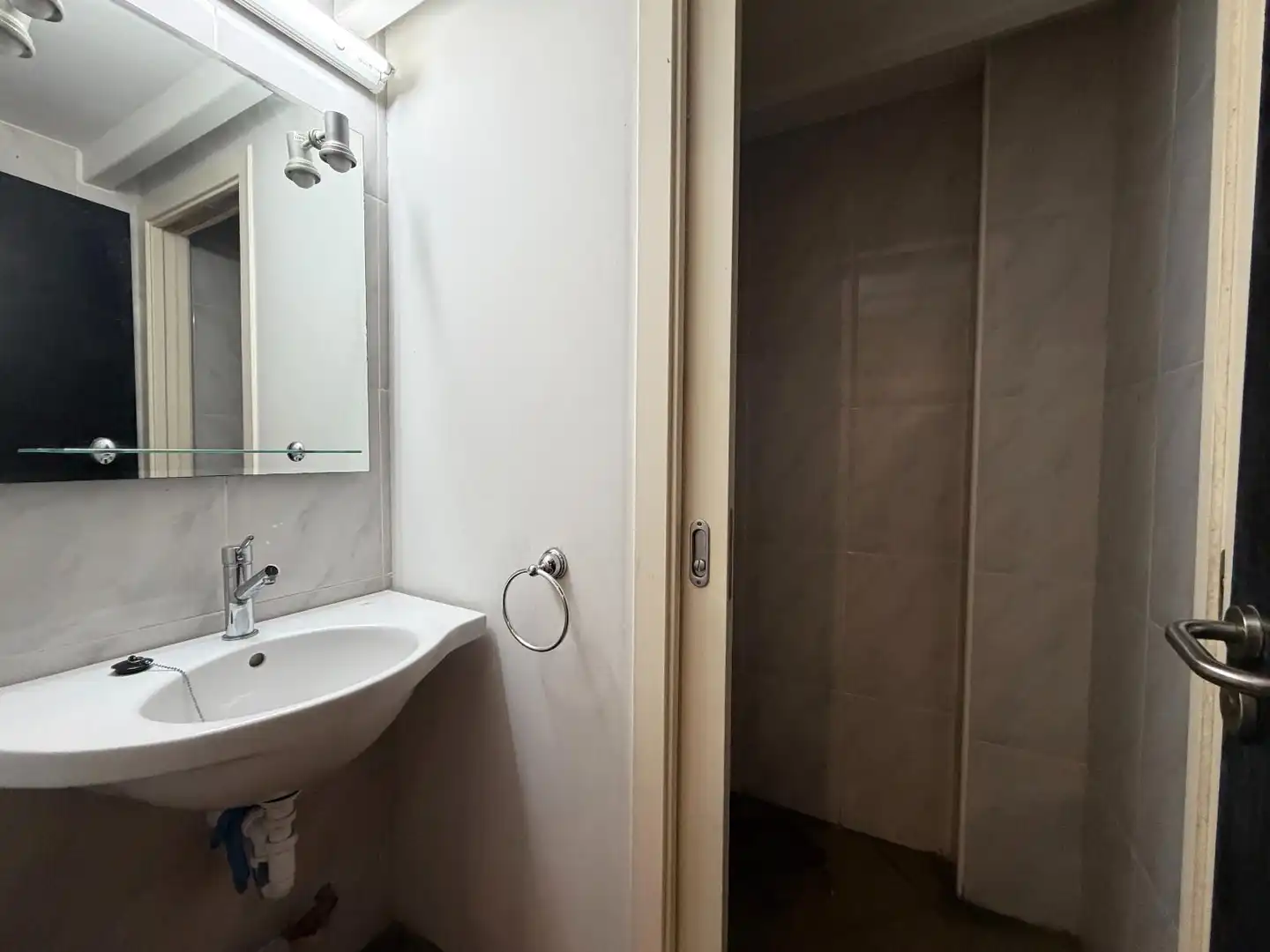 Badezimmer von Geschaftsraum zum Verkauf in Lasarte-Oria