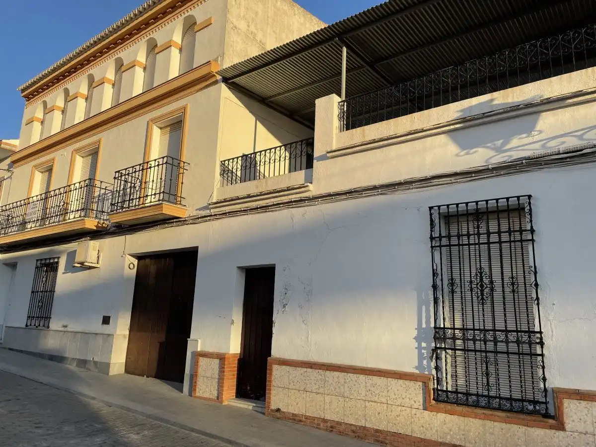 Casa amb terrassa en venda a Bollullos Par del Condado