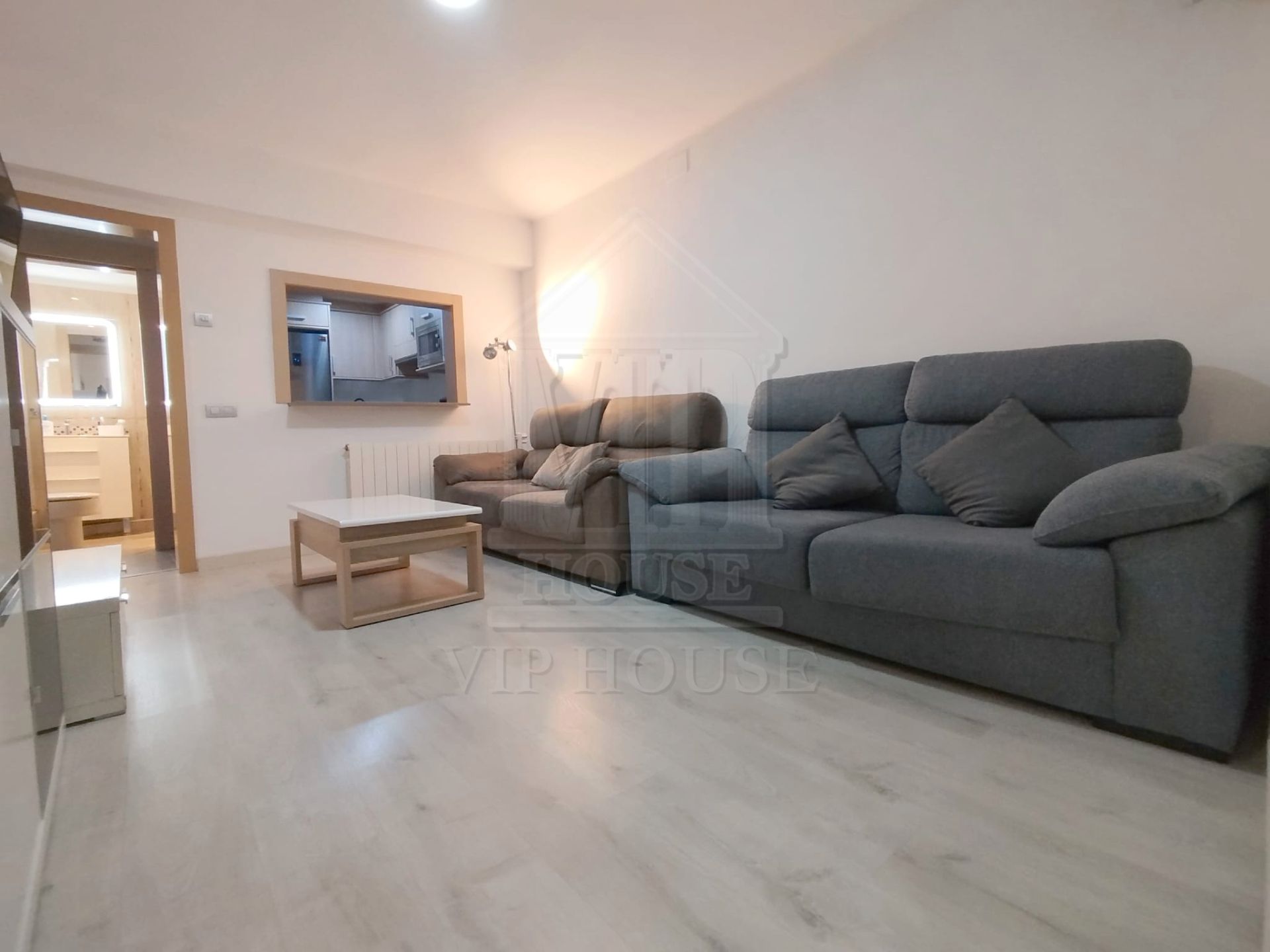 Sala d'estar de Pis en venda en Badalona amb Calefacció, Parquet i Terrassa