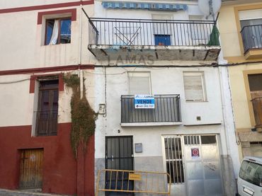 House for sale in Calle de Ramón y Cajal 5