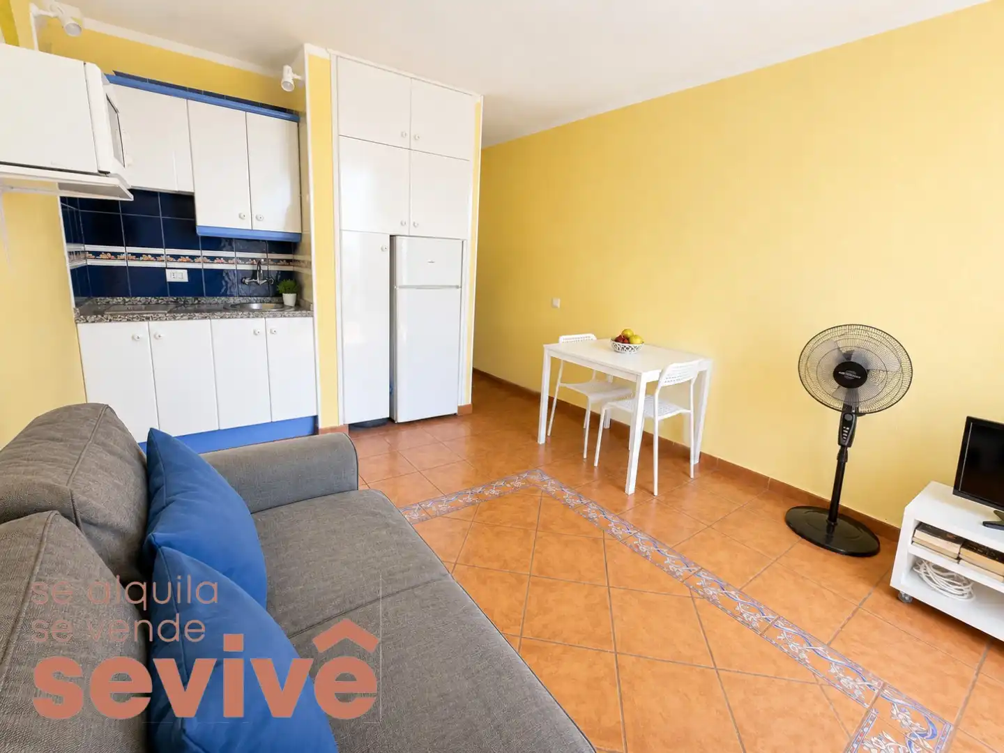 Sala de estar de Estudio en venta en Arona con Piscina