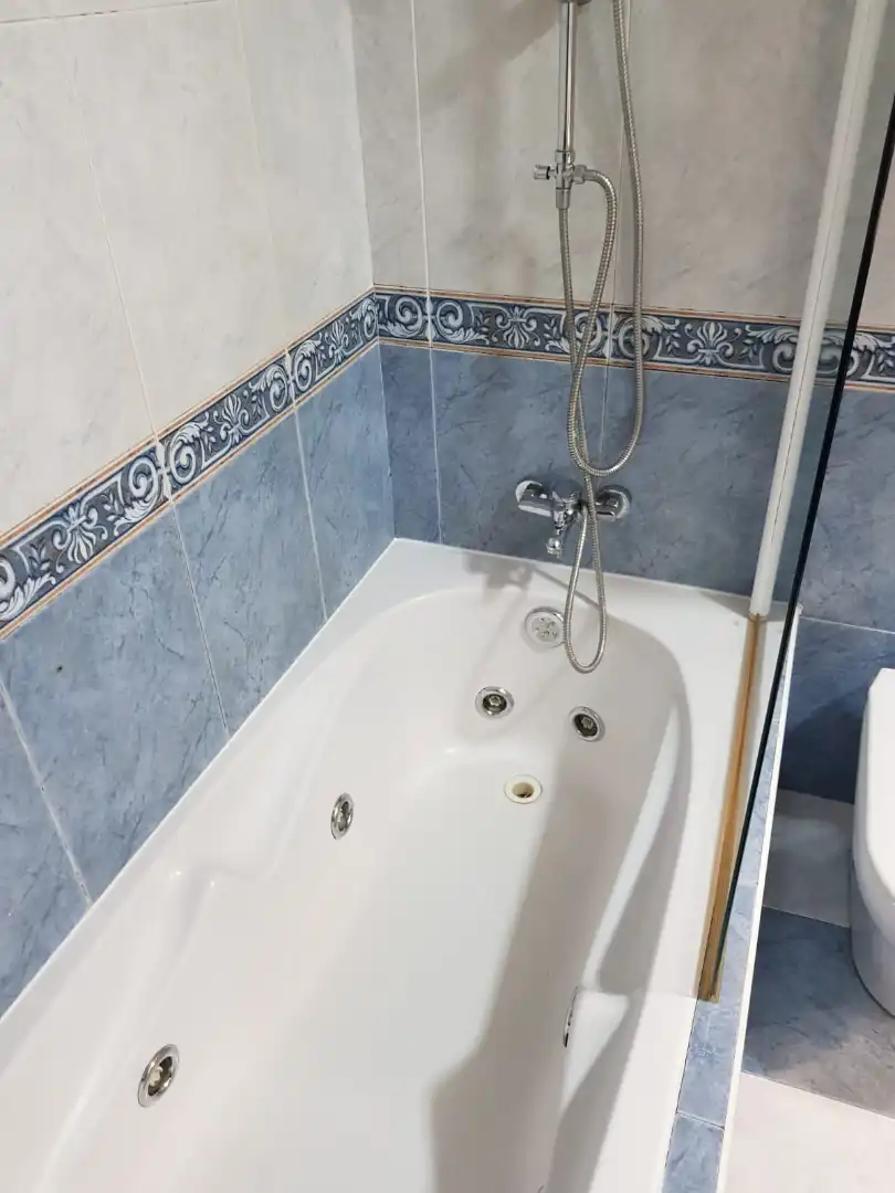 Baño de Ático en venta en Madrid con Aire acondicionado, Calefacción y Balcón