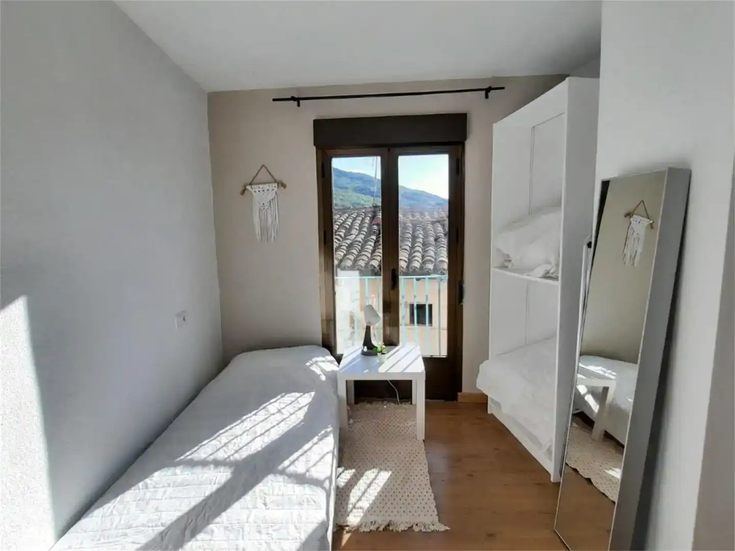 Dormitori de Casa o xalet en venda en Béjar amb Jardí privat, Parquet i Traster
