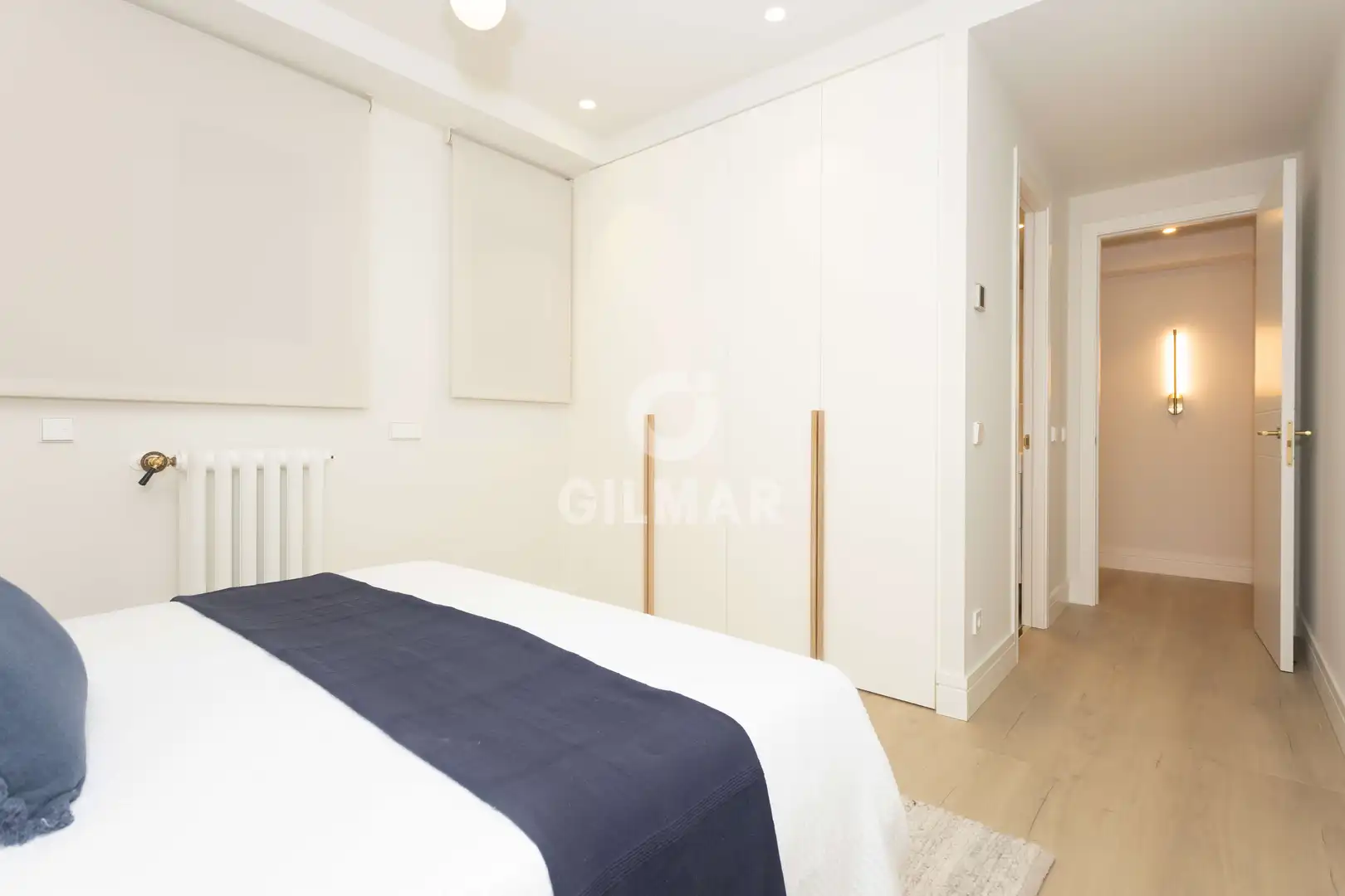 Bedroom of Flat for sale in Madrid  with Heating, Private garden and Storage room