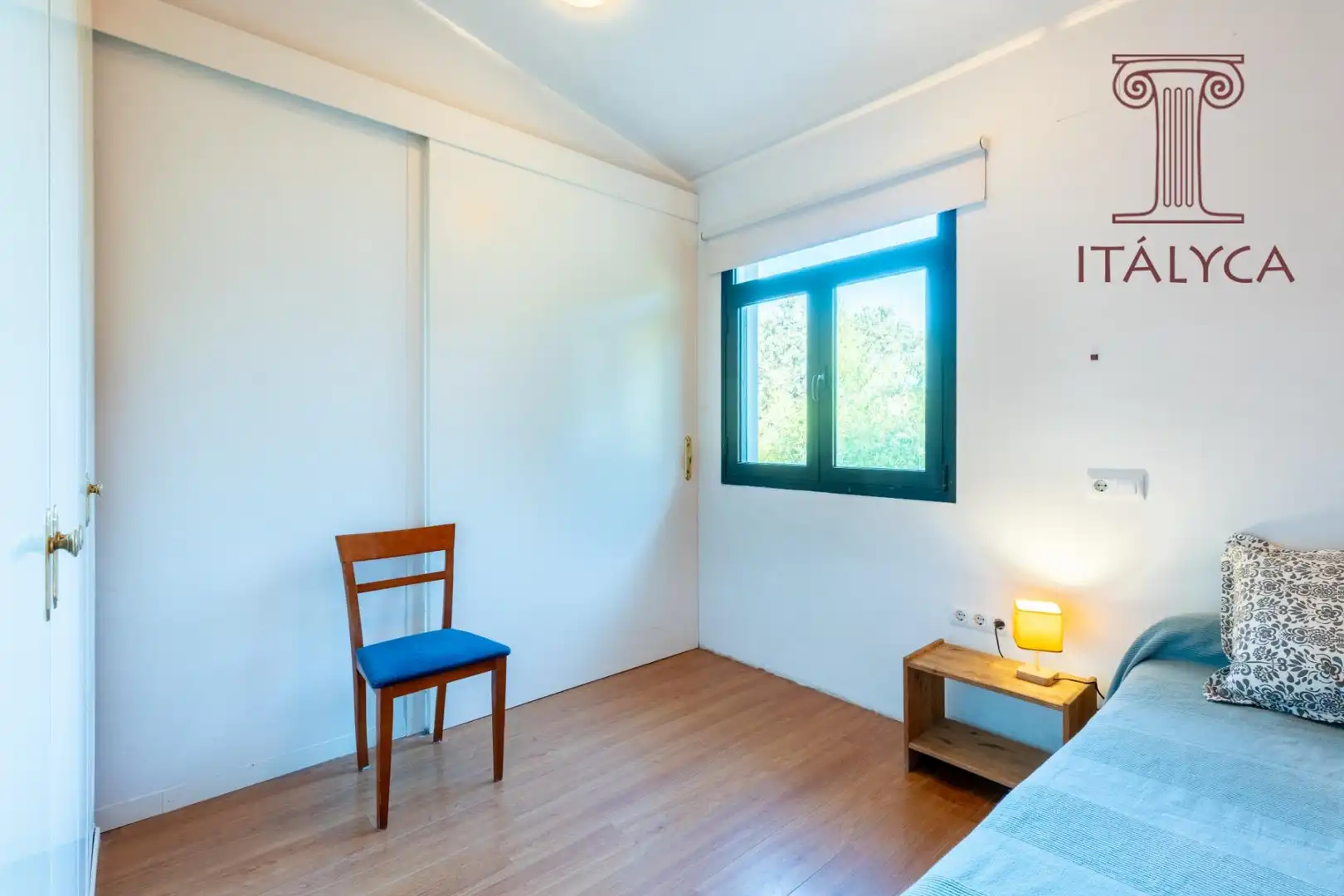 Bedroom of Houses for sale in El Castillo de las Guardas  with Private garden, Terrace and Community pool